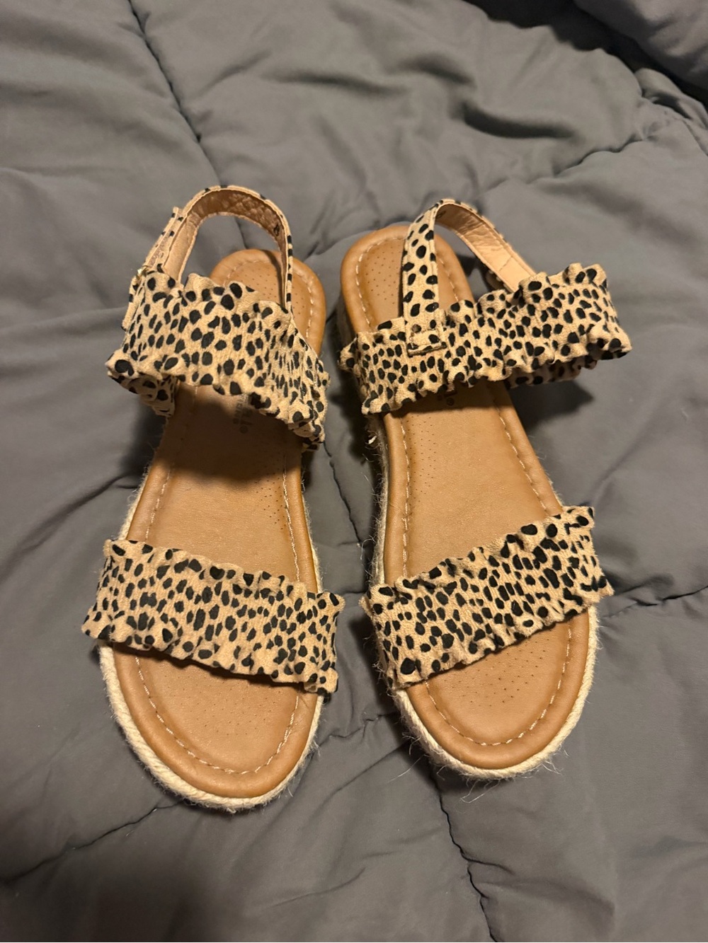 Leopard Print Ruffle Strap Women's Sandals - Tan